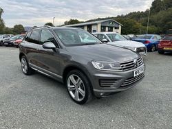 Grey Used 2017 VW Touareg R-line Plus SUV | £17,995 (A bit pricey)