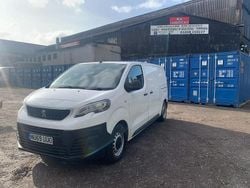 White Used 2019 Peugeot Expert Van | £7,995 (Fair price)