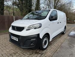 White Used 2019 Peugeot Expert Van | £7,495 (Fair price)