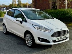 White Used 2014 Ford Fiesta Titanium Hatchback | £6,295 (Good price)