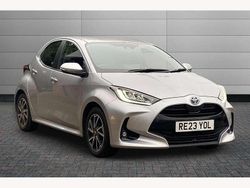 Silver Used 2023 Toyota Yaris Hybrid Design Hatchback | £17,650 (Fair price)