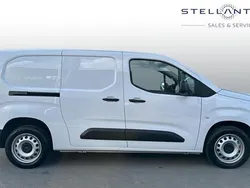 White Used 2025 Peugeot Partner MPV | £18,995 (Expensive)