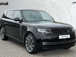 Metallic santorini black Used 2025 Land Rover Range Rover SUV | £162,491