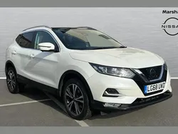 White Used 2018 Nissan Qashqai N-Connecta SUV | £11,223 (Fair price)
