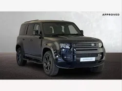 Santorini black Used 2025 Land Rover Defender HSE Dynamic SUV | £71,095 (Fair price)