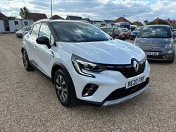 White black Used 2020 Renault Captur Version S SUV | £12,495 (A bit pricey)