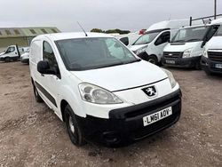 White Used 2011 Peugeot Partner S Van | £1,235 (A bit pricey)