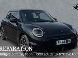 Black Used 2024 Mini Cooper SE Hatch Hatchback | £31,490