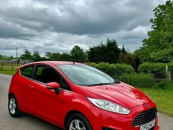 Red Used 2014 Ford Fiesta Zetec Hatchback | £4,190 (Fair price)