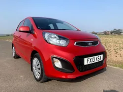 Red Used 2013 Kia Picanto 2 Hatchback | £3,985 (Fair price)