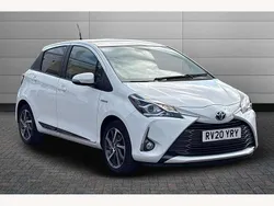 White Used 2020 Toyota Yaris Hybrid Hatchback | £12,201 (Fair price)