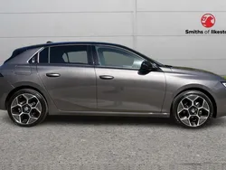 Grey Used 2024 Vauxhall Astra Ultimate Hatchback | £18,995 (Good price)