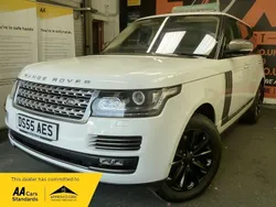 White Used 2017 Land Rover Range Rover Vogue SE SUV | £26,000 (Good price)