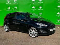 Black Used 2016 Ford Fiesta Titanium Hatchback | £5,999 (Fair price)