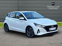 White Used 2021 Hyundai i20 SE Hatchback | £11,951 (Fair price)