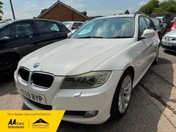 White Used 2009 BMW 320 Estate | £2,995 (Good price)