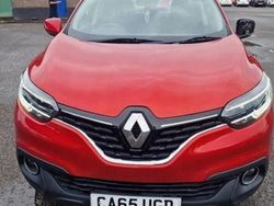 Red Used 2016 Renault Kadjar Expression+ SUV | £6,800 (Fair price)