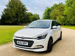 White Used 2015 Hyundai i20 SE Hatchback | £4,350