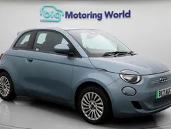 Blue Used 2021 Fiat 500e Action Hatchback | £9,600 (Good price)