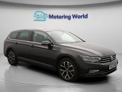 Grey Used 2022 VW Passat SEL Estate | £18,700 (Fair price)