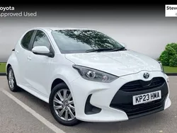 White Used 2023 Toyota Yaris Hybrid Hatchback | £17,002 (Good price)