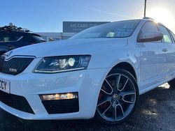 White Used 2015 Skoda Octavia vRS Estate | £8,995 (Fair price)