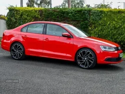 Red Used 2014 VW Jetta SE Sedan | £8,950 (Expensive)