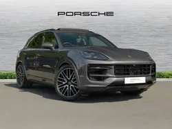Arctic grey New 2025 Porsche Cayenne SUV | £84,490