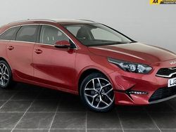 Red Used 2023 Kia Ceed Sportswagon Estate | £14,695 (Good price)