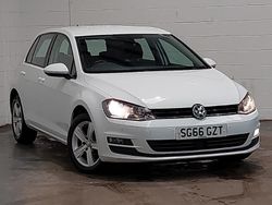 White Used 2016 VW Golf VII Edition Hatchback | £8,998 (Fair price)