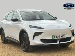 Arctic white New 2025 MG S5 SE SUV | £21,995 (Fair price)