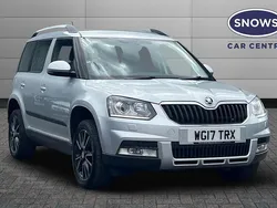 Silver metallic Used 2017 Skoda Yeti Outdoor Drive SUV | £12,260 (Fair price)