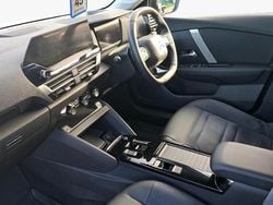 White Used 2024 Citroën C4 PureTech SUV | £17,793 (Good price)