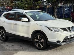 Black Used 2015 Nissan Qashqai Acenta SUV | £7,500 (Good price)