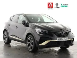 Black Used 2024 Renault Captur Engineered SUV | £19,149 (Fair price)