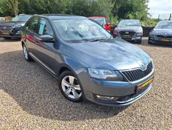 Grey Used 2017 Skoda Rapid SE Hatchback | £6,170 (Good price)