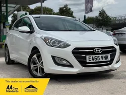 White Used 2015 Hyundai i30 SE Hatchback | £6,950 (Fair price)