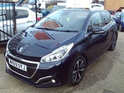 Blue metallic Used 2019 Peugeot 208 Hatchback | £5,999 (Fair price)