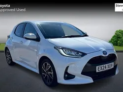 White Used 2024 Toyota Yaris Hybrid Design Hatchback | £19,000 (Fair price)