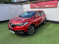 Red Used 2016 Renault Kadjar Dynamique SUV | £6,840 (Fair price)