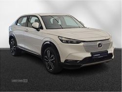 Platinum white Used 2023 Honda HR-V Advance SUV | £24,950 (Fair price)