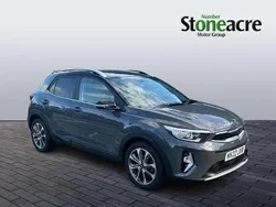 Grey Used 2022 Kia Stonic 4 SUV | £17,489 (Fair price)