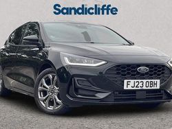 Agate black (premium colour) Used 2023 Ford Focus ST-Line Hatchback | £16,659 (Fair price)