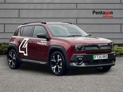 Red Used 2025 Renault R4 Komfort SUV | £26,994