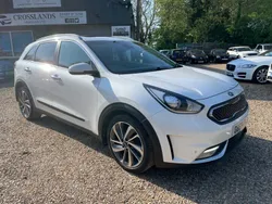 White Used 2016 Kia Niro 2 SUV | £11,699 (Fair price)