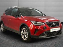 Red Used 2025 Seat Arona FR SUV | £18,000 (Fair price)