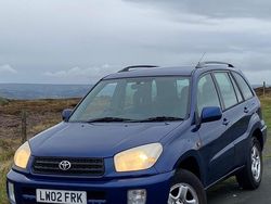 Blue Used 2002 Toyota RAV4 Estate | £2,500 (Good price)