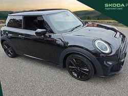 Black Used 2023 Mini Cooper S Comfort Hatchback | £20,295 (Fair price)
