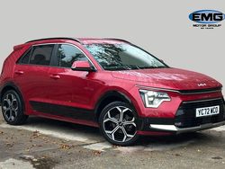 Red Used 2022 Kia Niro 3 SUV | £21,545 (A bit pricey)