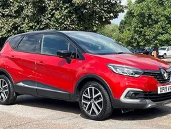 Id metallic flame red Used 2019 Renault Captur Version S SUV | £12,992 (Fair price)